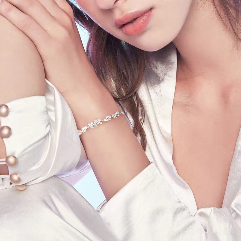 Lucky Wisteria Bracelet Women's High-End Light Luxury Fashion Hand