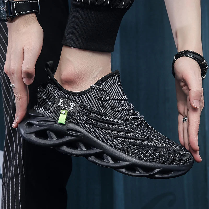 Breathable Men's Running Shoes Fashion Platform Men Casual Shoes Mesh